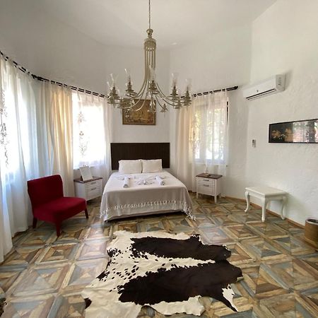 Alacati Albatross Hotel Bagian luar foto