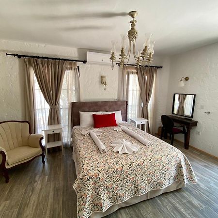 Alacati Albatross Hotel Bagian luar foto