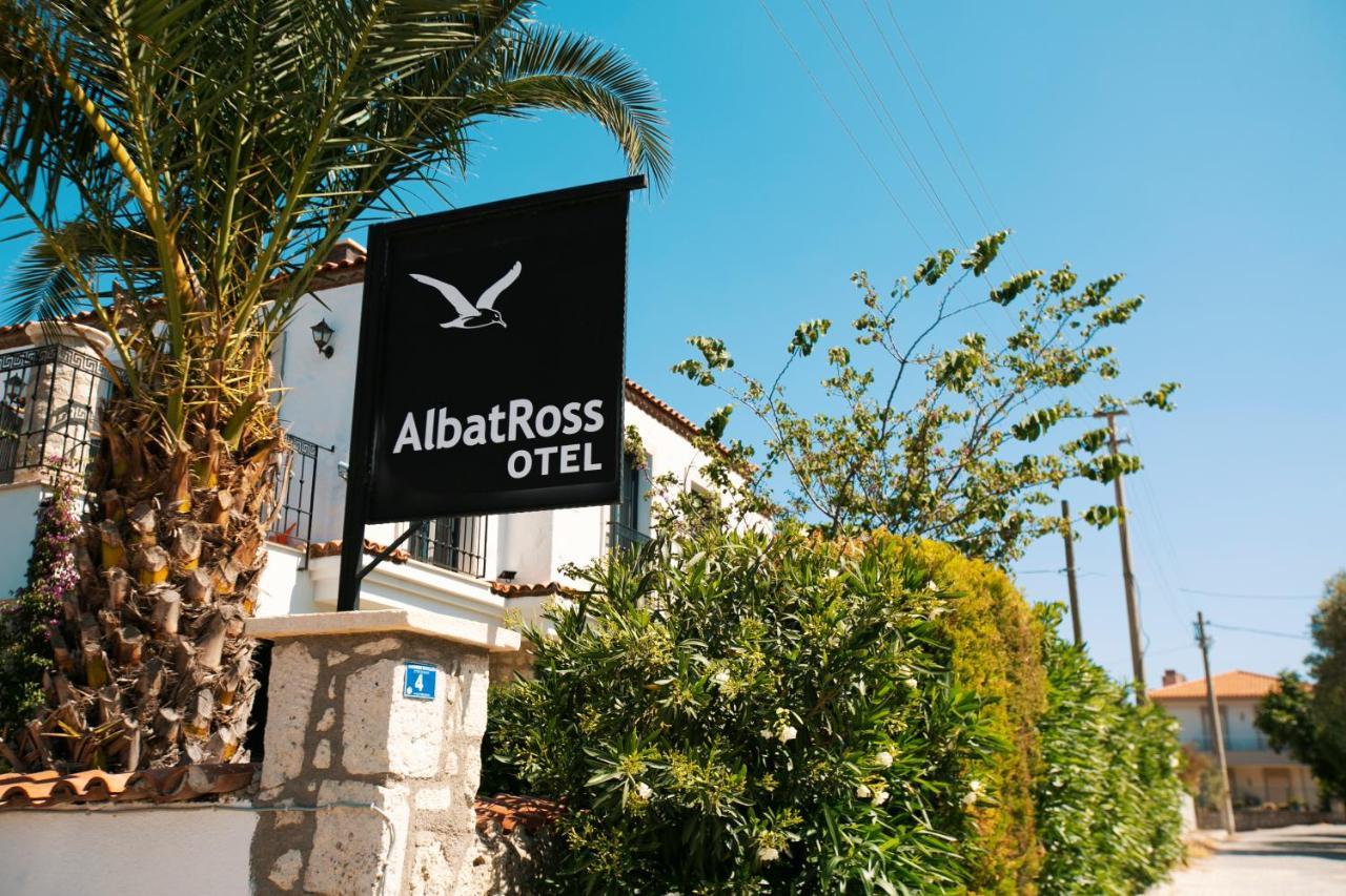 Alacati Albatross Hotel Bagian luar foto