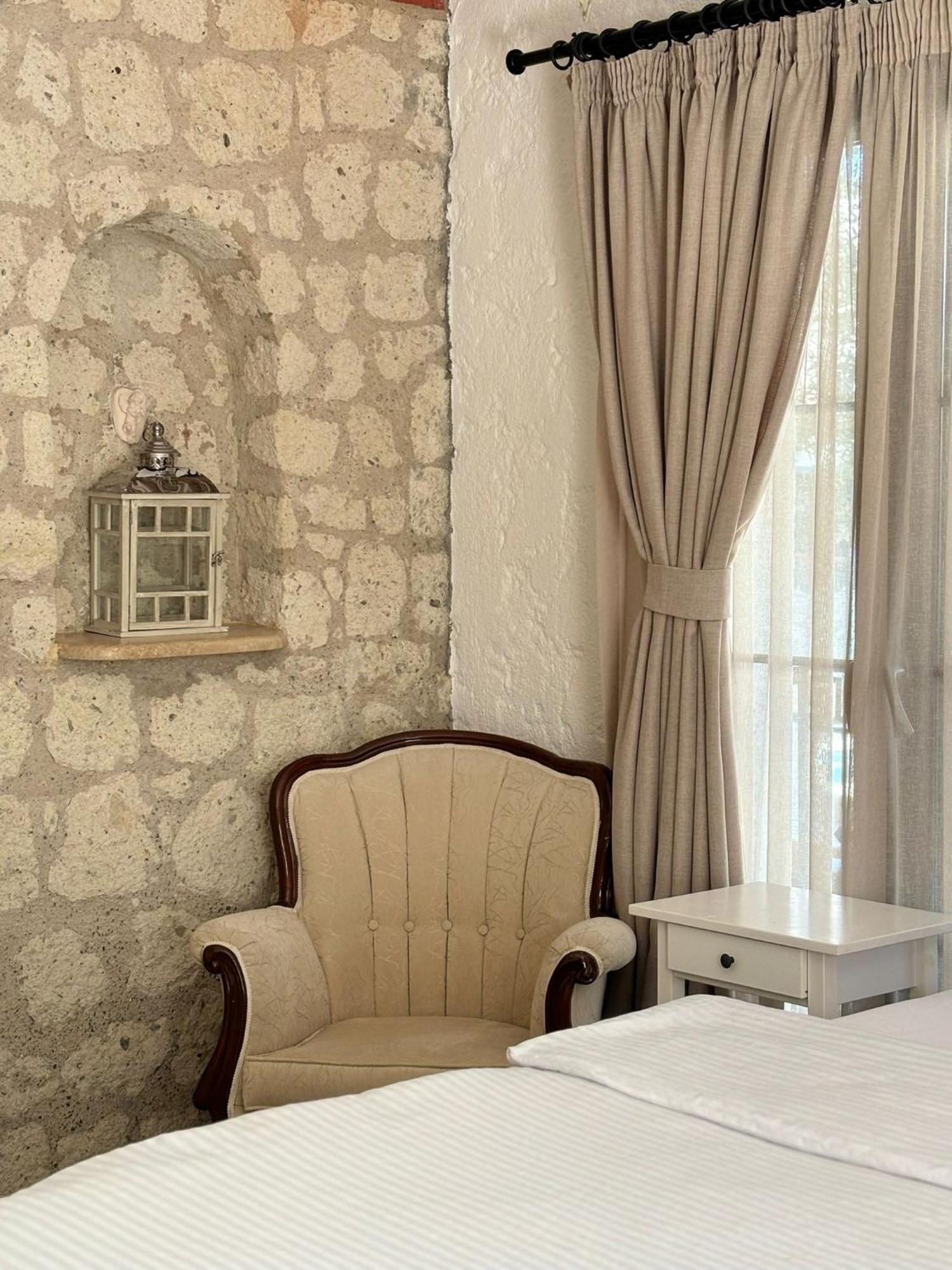 Alacati Albatross Hotel Bagian luar foto