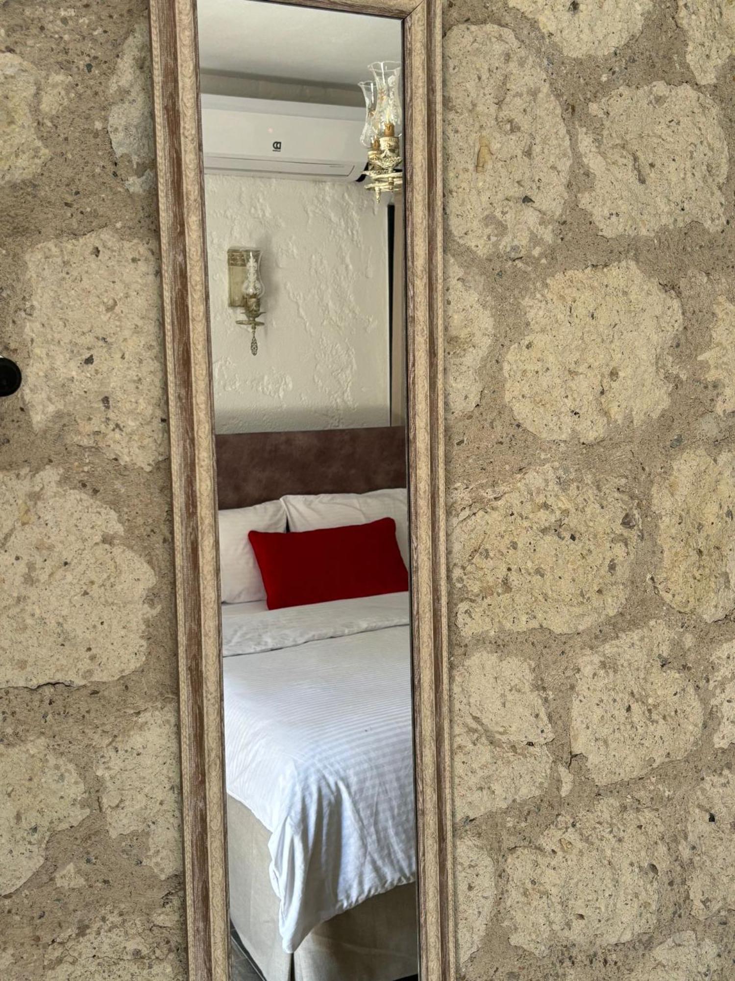 Alacati Albatross Hotel Bagian luar foto
